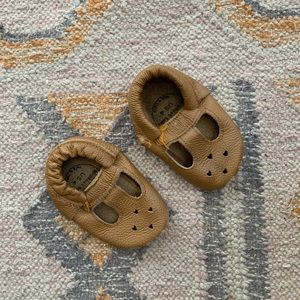 BIRDROCK baby moccasins, leather, infant size 4